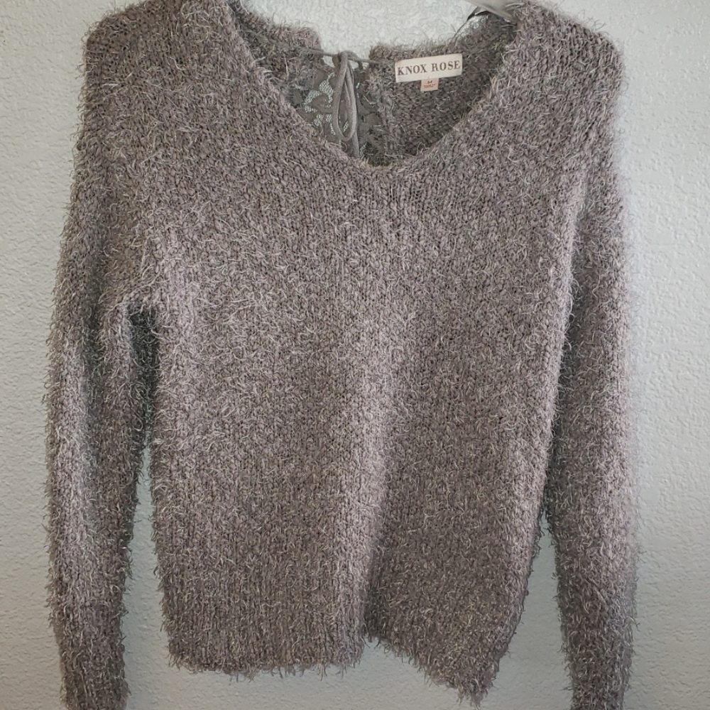⭐SALE⭐NWOT Lace Back Fluffy Sweater